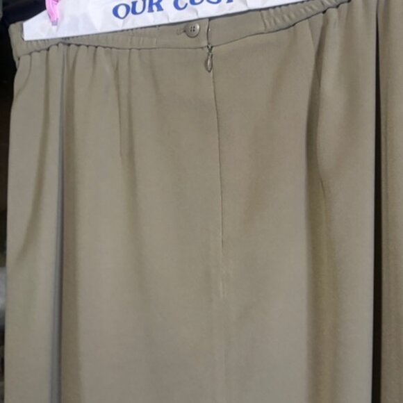 AMANDA SMITH 2-PIECE WOMAN'S BLAZER & SKIRT SET 16W - Picture 5 of 7